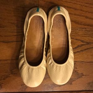 Biscotti Tieks